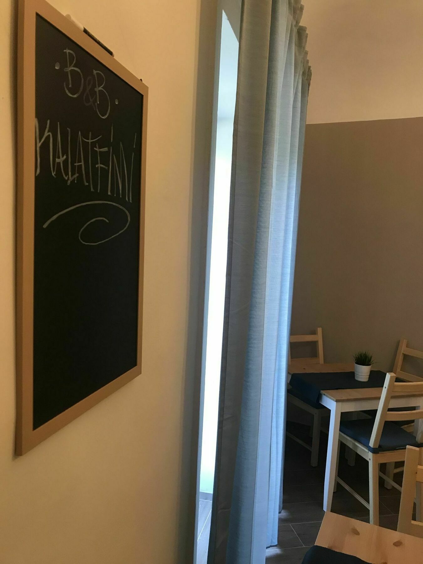 Alojamento de Acomodação e Pequeno-almoço Kalatfimi Palermo